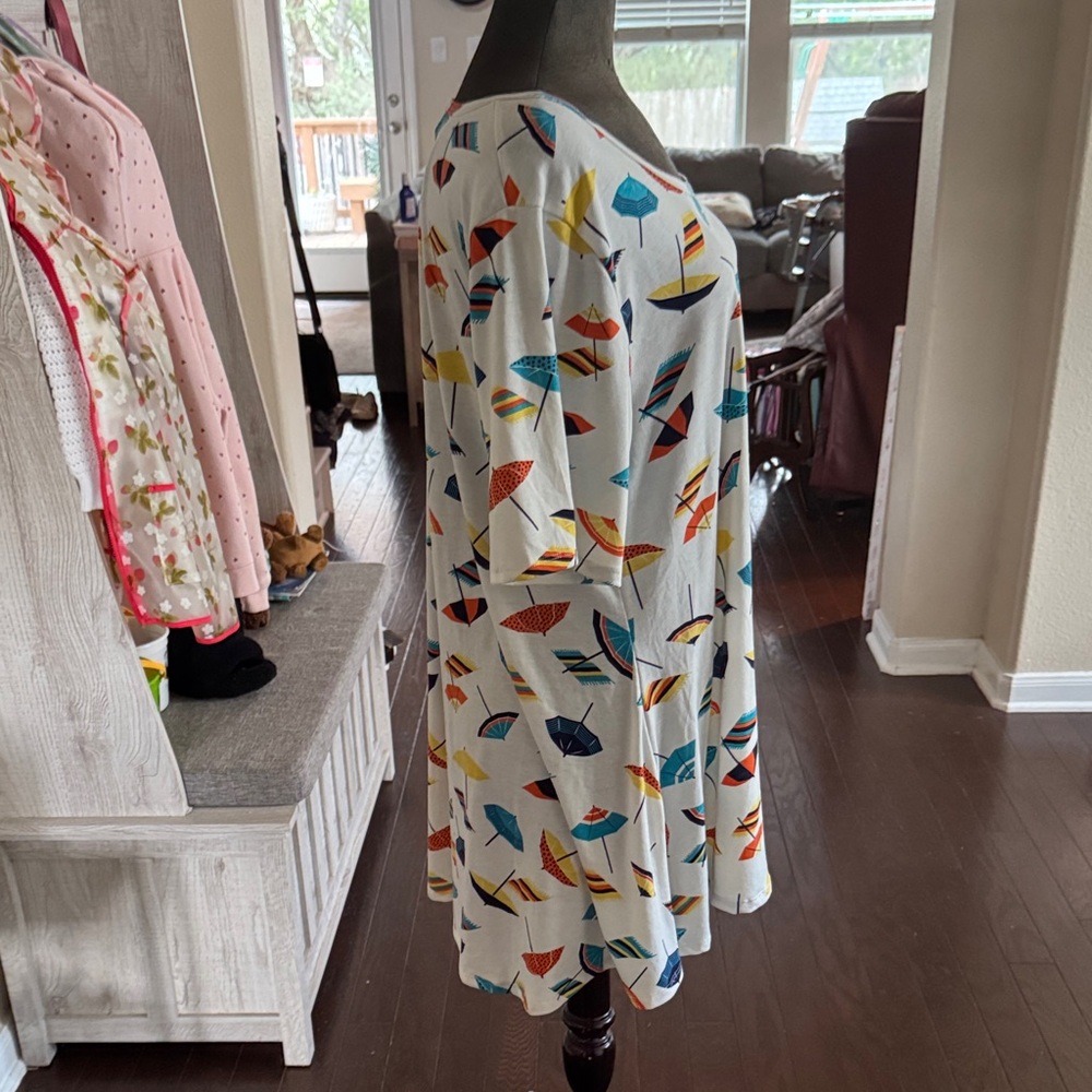 LuLaRoe Multicolor Patterned Top - Picture 3 of 4